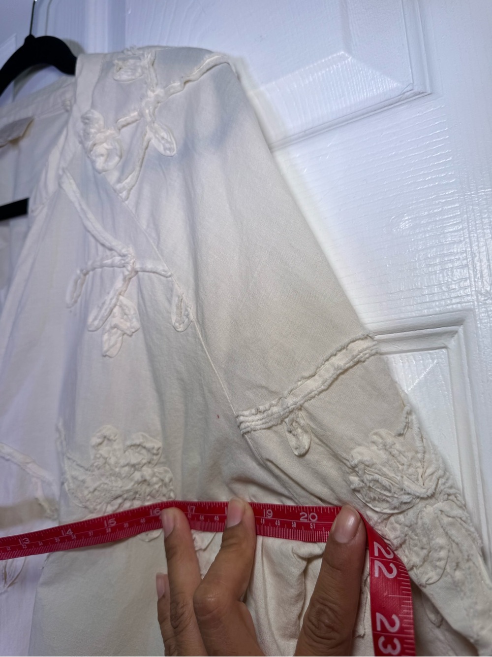 Hester & Orchard Cream Embroidered Floral Cotton - Picture 9 of 10